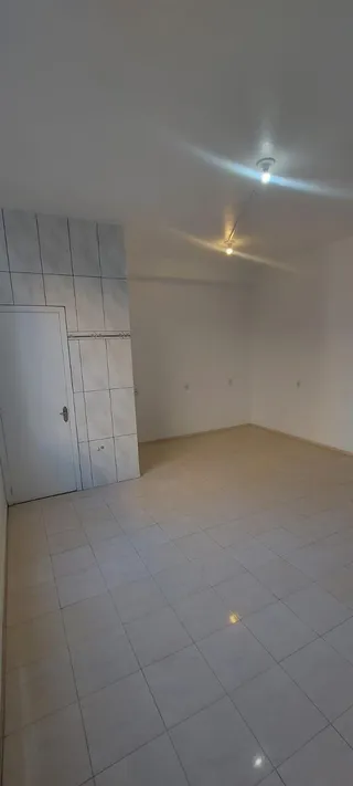 Casa com 1 dormitório, foto 2