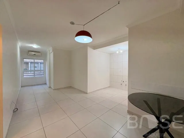 Apartamento com 1 dormitório