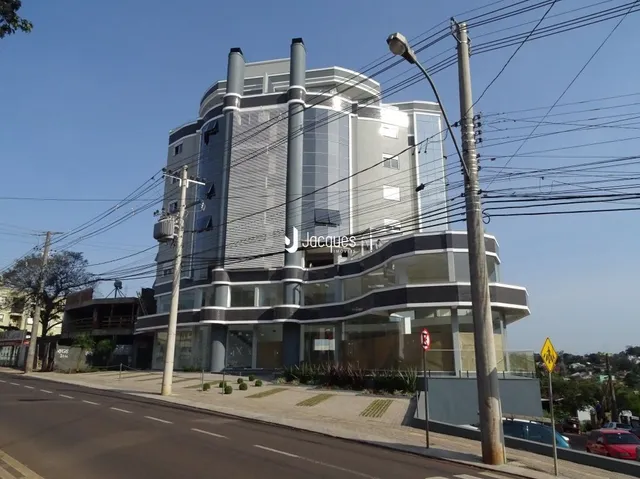 Fachada moderna de um edifício residencial em Lajeado, Brasil.