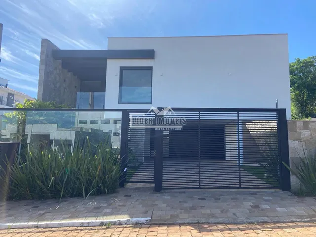 Casa com 3 dormitórios