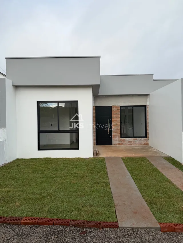 Casa geminada com 2 dormitórios