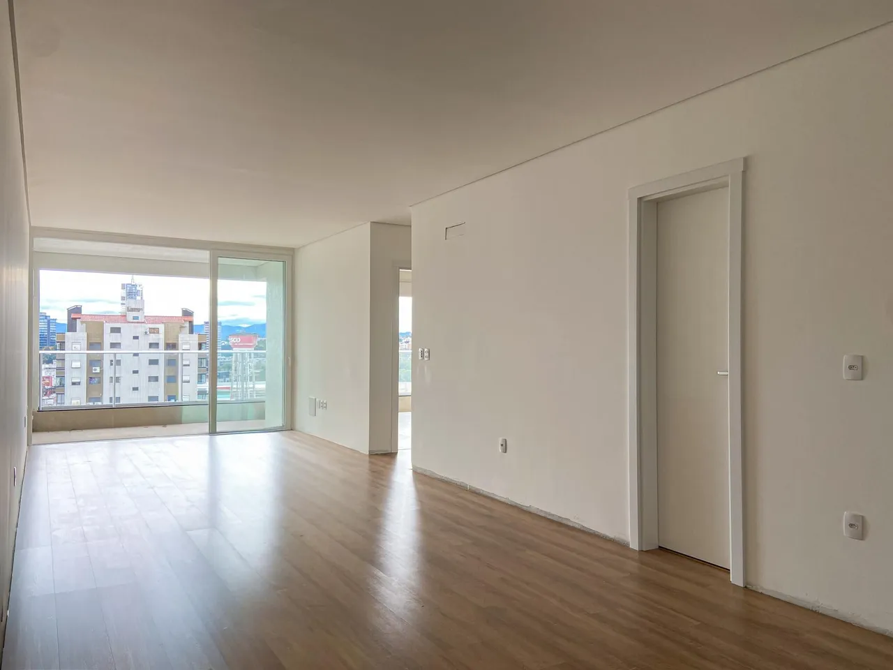 Apartamento com 2 dormitórios, foto 1