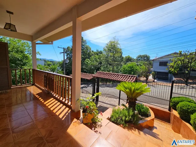Casa com 4 dormitórios, foto 2
