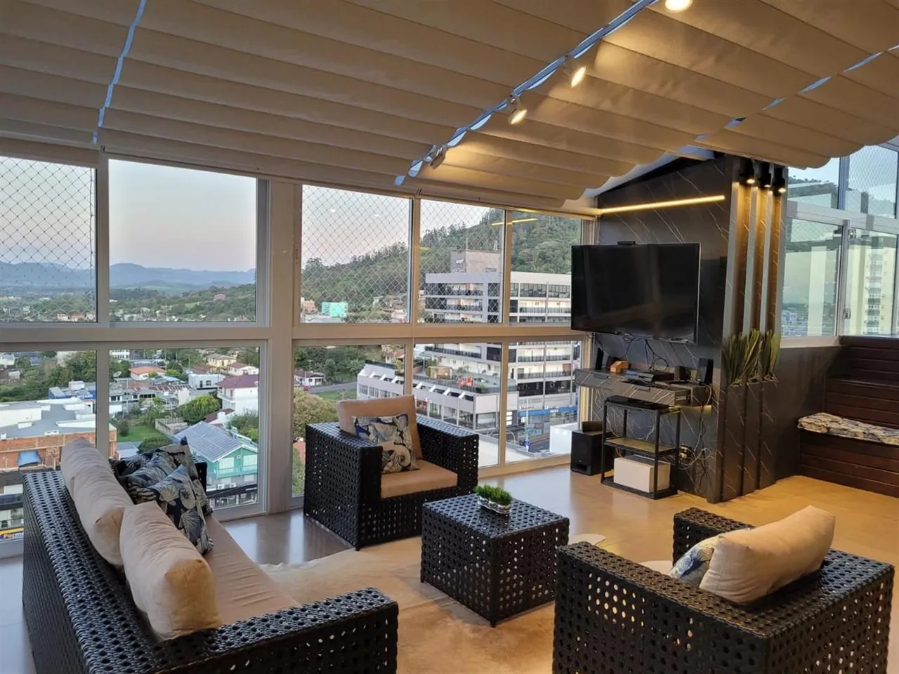 Apartamento com 3 dormitórios, foto 1