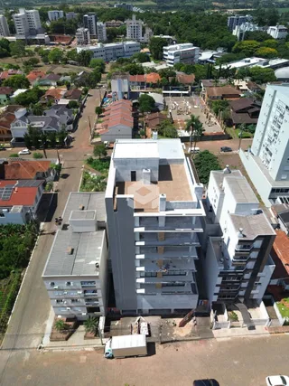 Vista aérea de um conjunto de edifícios residenciais em Lajeado.