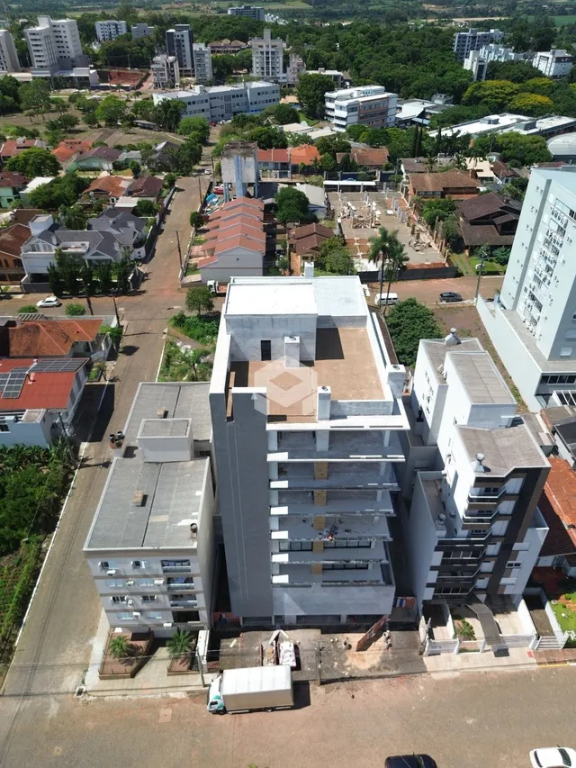 Vista aérea de um conjunto de edifícios residenciais em Lajeado.