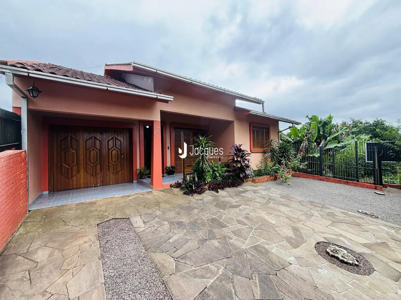 Casa com 3 dormitórios, foto 1
