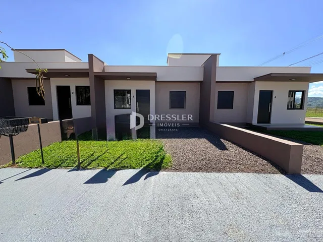 Casa geminada com 2 dormitórios, foto 2
