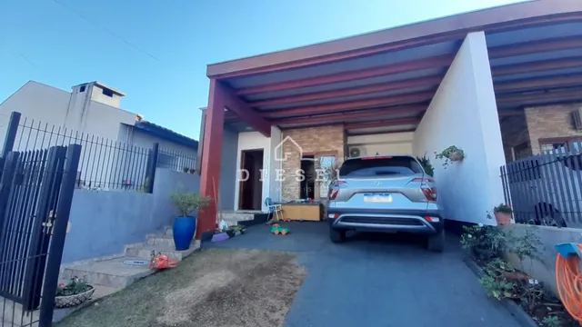 Casa geminada com 2 dormitórios