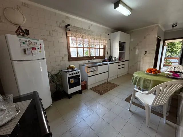 Casa com 5 dormitórios, foto 4