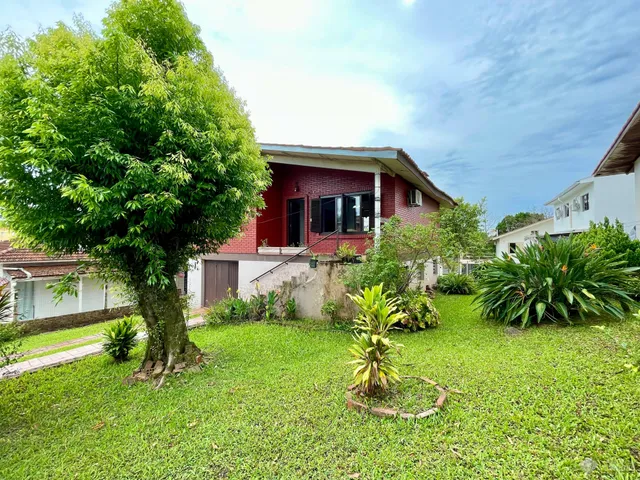 Casa com 3 dormitórios