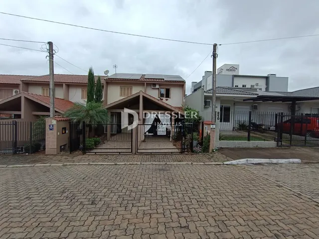 Sobrado com 2 dormitórios