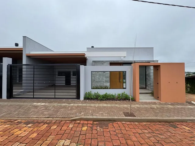 Casa geminada com 2 dormitórios