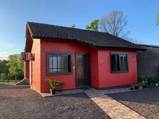 Casa com 4 dormitórios, foto 1