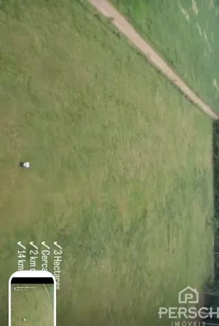 Vista aérea de um terreno gramado em Lajeado, Brasil.