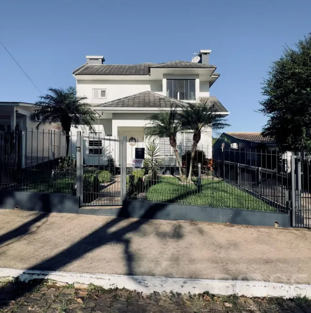 Casa com 3 dormitórios