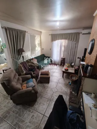 Casa com 4 dormitórios, foto 2