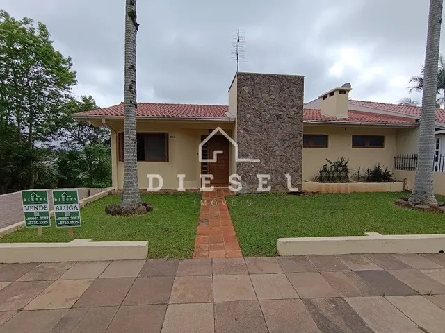 Casa com 3 dormitórios