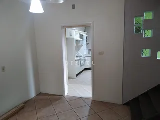 Casa com 4 dormitórios, foto 4