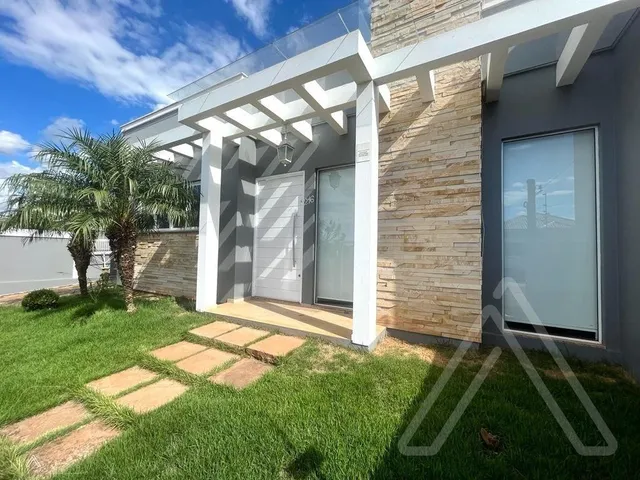 Casa com 3 dormitórios