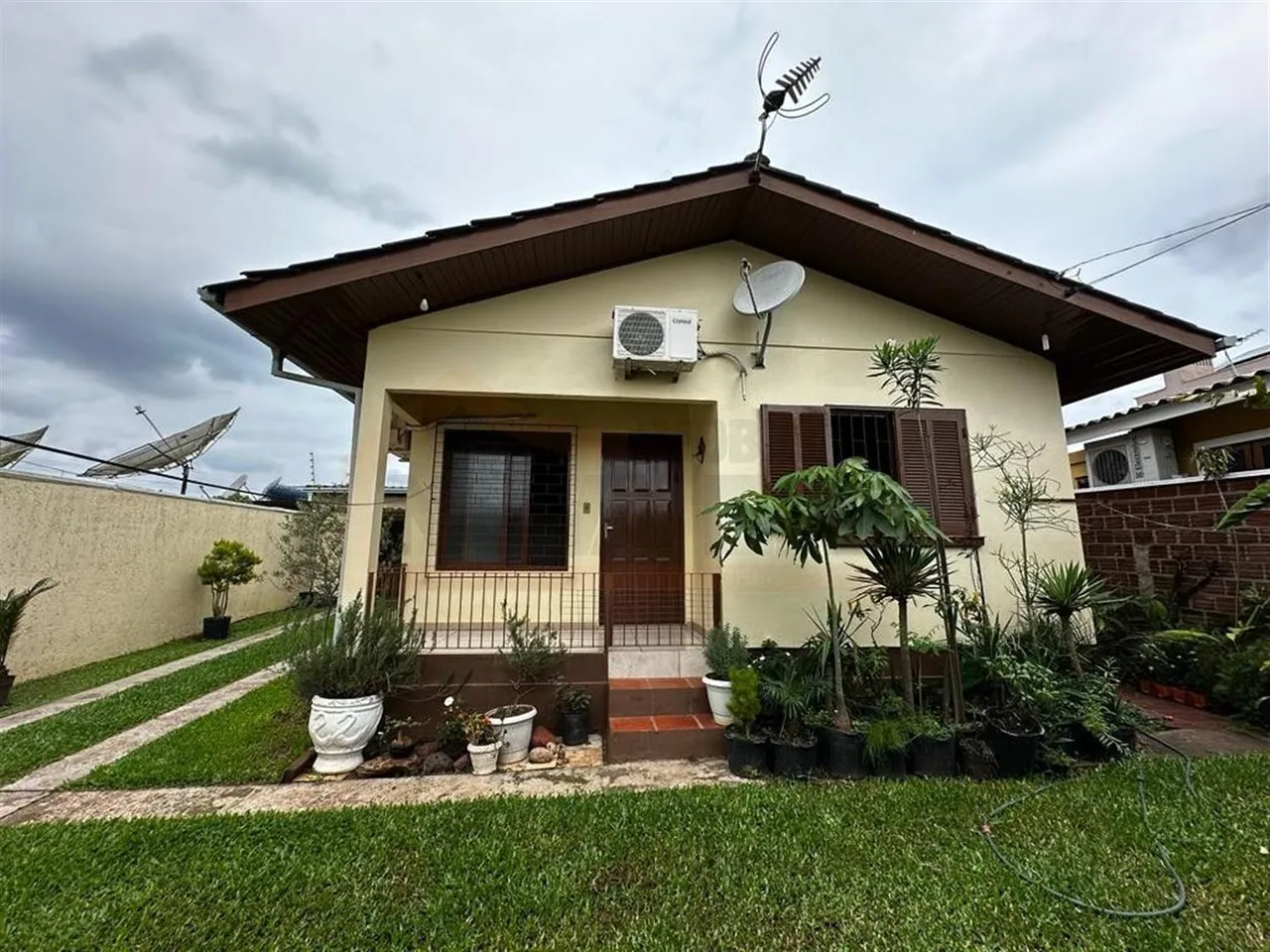 Casa com 2 dormitórios, foto 1