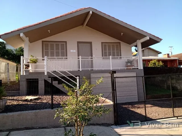 Casa com 3 dormitórios