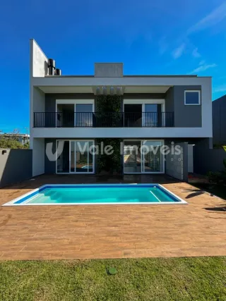 Casa com 3 dormitórios