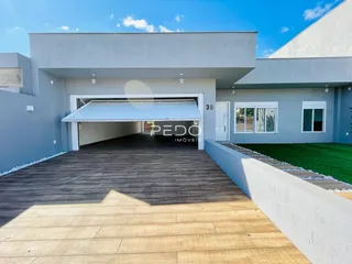 Fachada moderna de uma residência em Lajeado, Brasil.