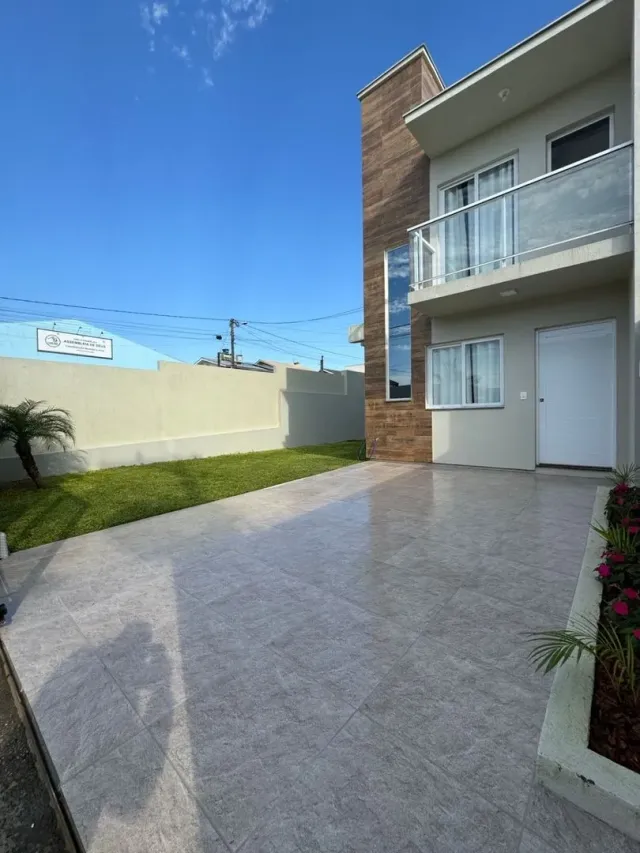 Sobrado com 2 dormitórios