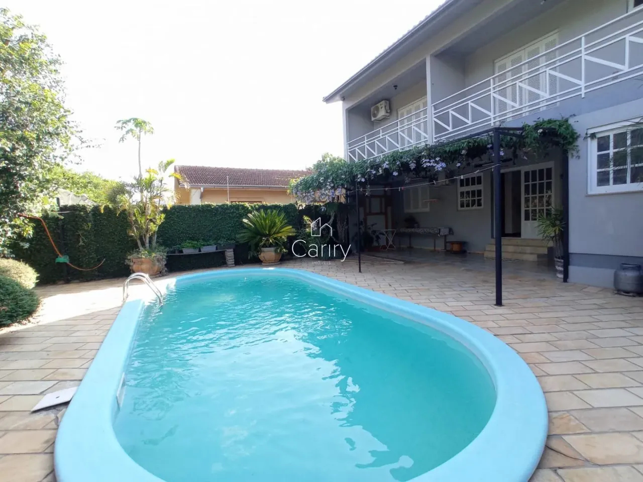 Casa com 4 dormitórios, foto 1