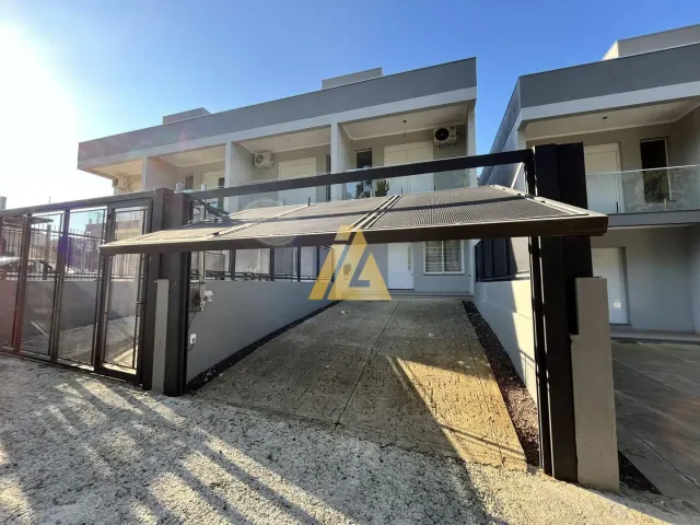 Sobrado com 2 dormitórios
