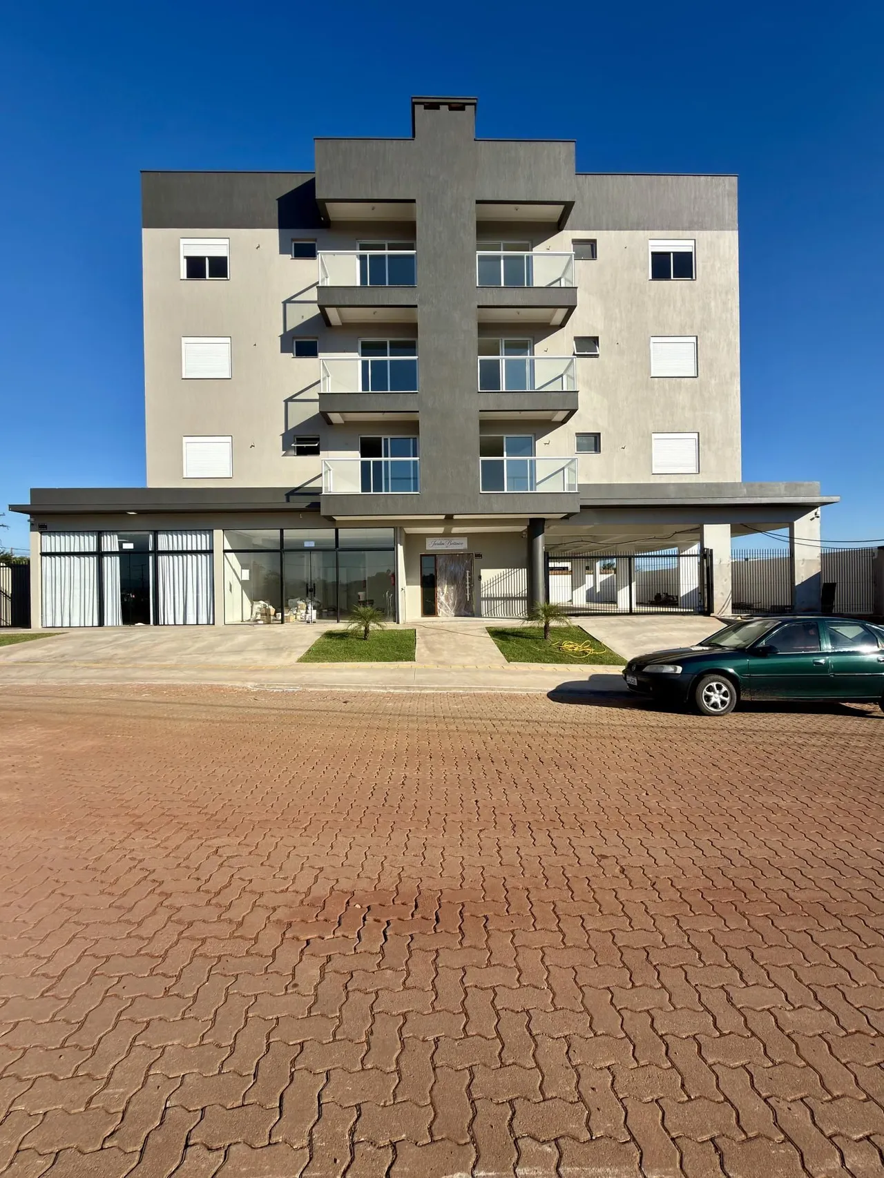 Apartamento com 2 dormitórios, foto 1