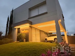 Casa com 3 dormitórios, foto 1