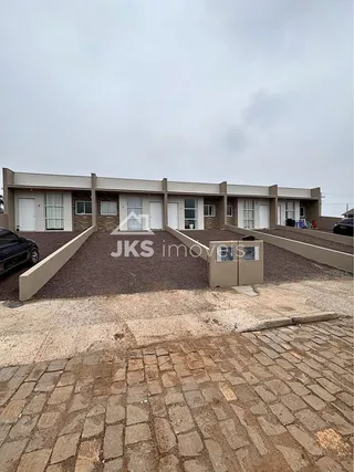 Casa geminada com 2 dormitórios, foto 1