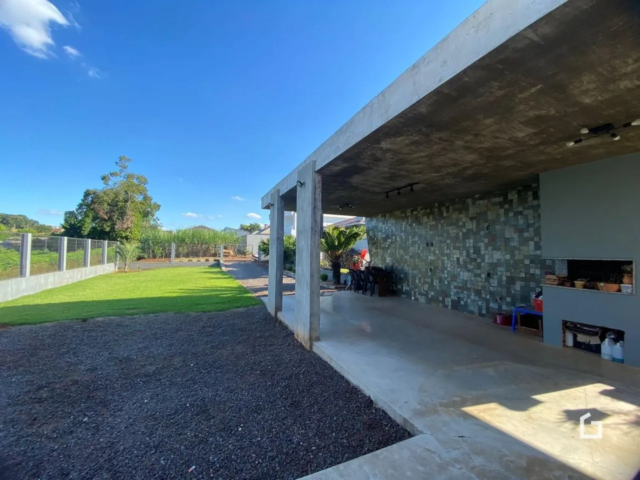 Casa com 2 dormitórios, foto 1