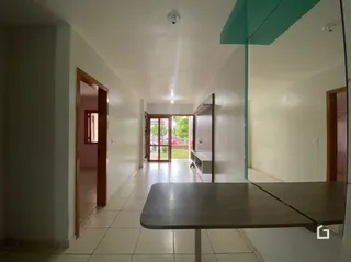Corredor interno de uma residência em Lajeado, Brasil.