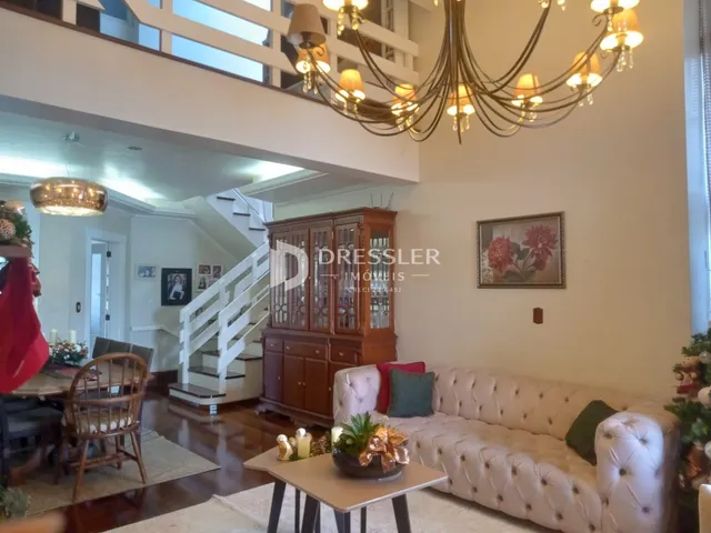 Casa com 4 dormitórios, foto 2