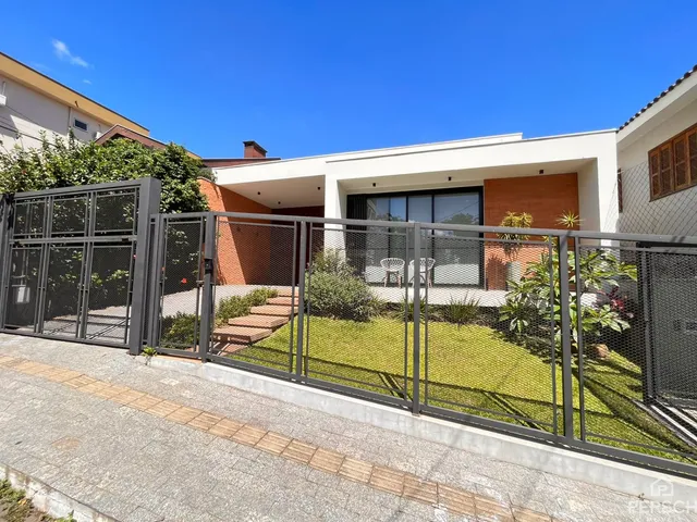 Casa com 3 dormitórios