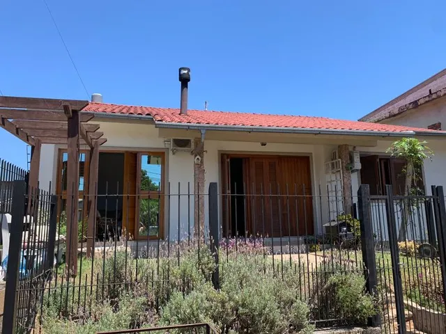 Casa com 3 dormitórios