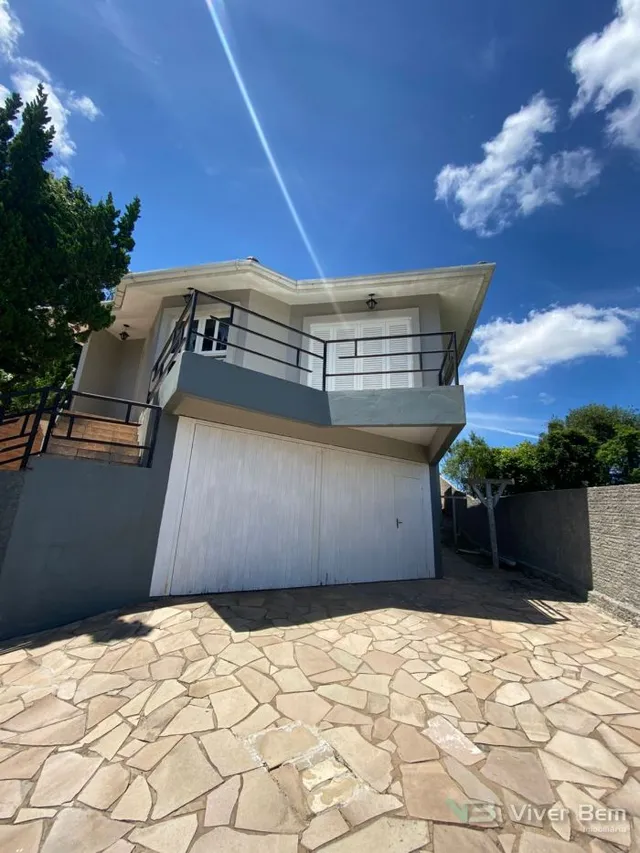 Casa com 4 dormitórios