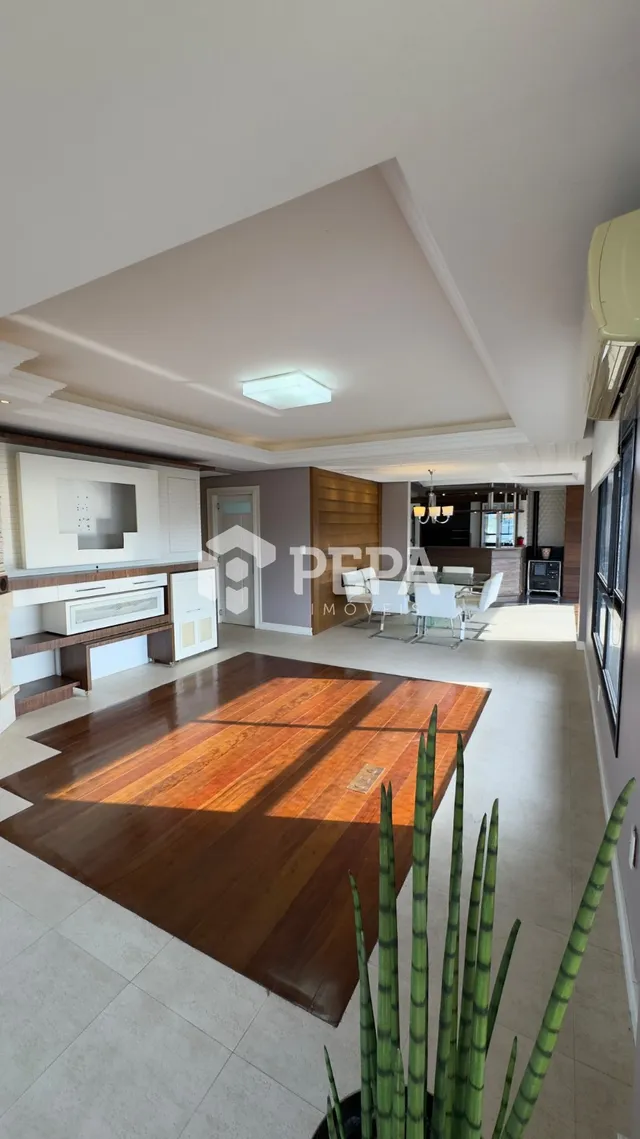 Apartamento com 4 dormitórios