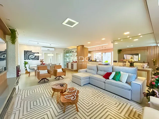Casa com 3 dormitórios