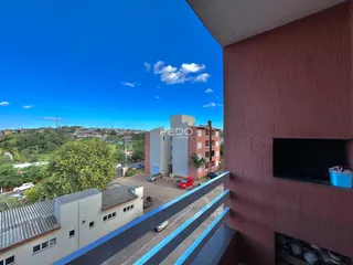 Vista da fachada de um prédio residencial em Lajeado, Brasil.