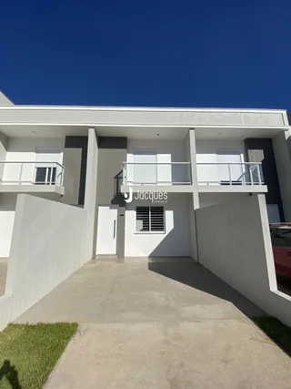 Sobrado com 2 dormitórios