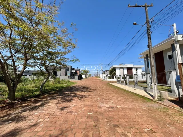 Vista da rua de tijolos em Lajeado, Brasil.