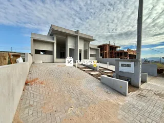 Vista externa de uma casa em construção em Lajeado, Brasil.