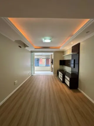 Apartamento com 3 dormitórios, foto 2