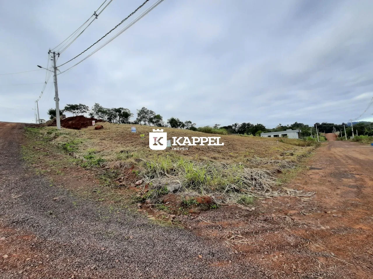 Vista externa de um terreno com vegetação em Lajeado, Brasil.