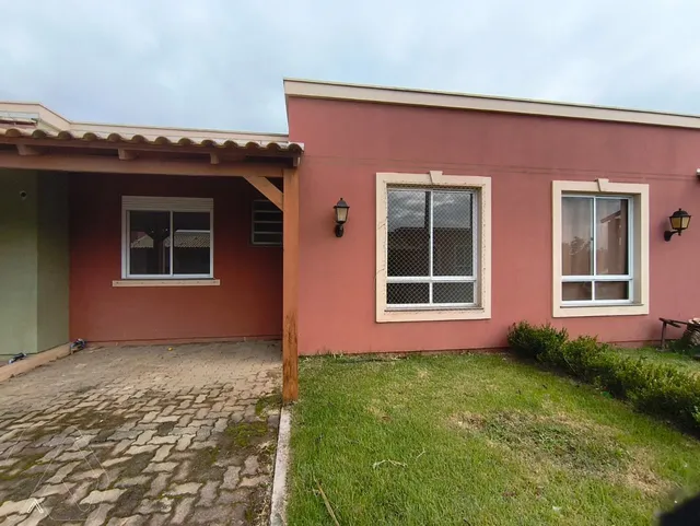 Casa geminada com 3 dormitórios