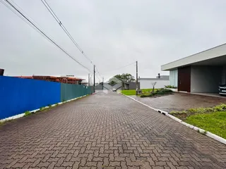 Vista da fachada e entrada de uma propriedade em Lajeado, Brasil.